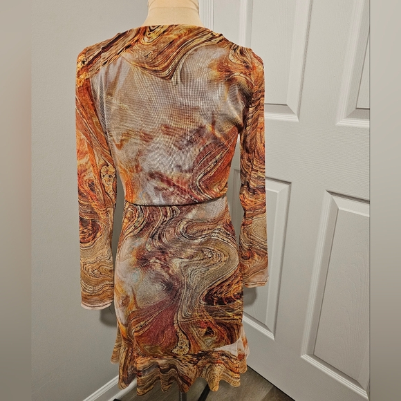 PrettyLittleThing  NWT Orange Mesh Animal Print Long  Sleeve Dress Sz 8 - Picture 3 of 11